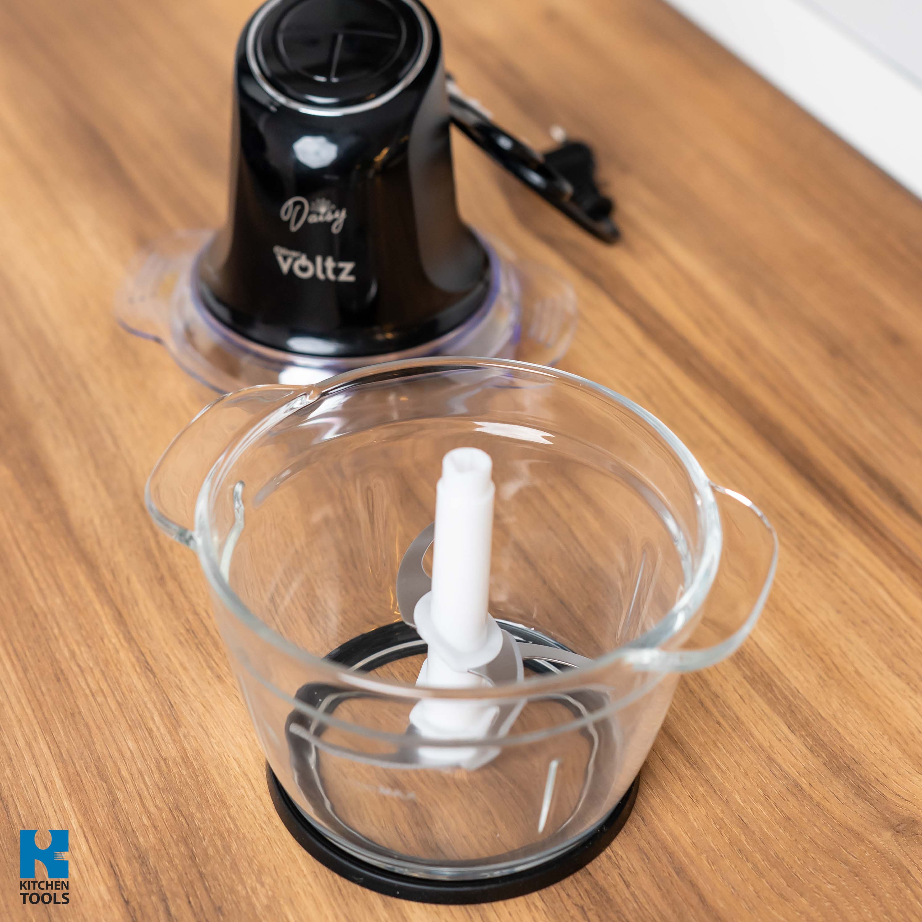 Tocator pentru alimente/gheata, vas din sticla 1 litru, 2 lame inox, 600W, sistem antialunecare, Oliver Voltz Daisy, negru