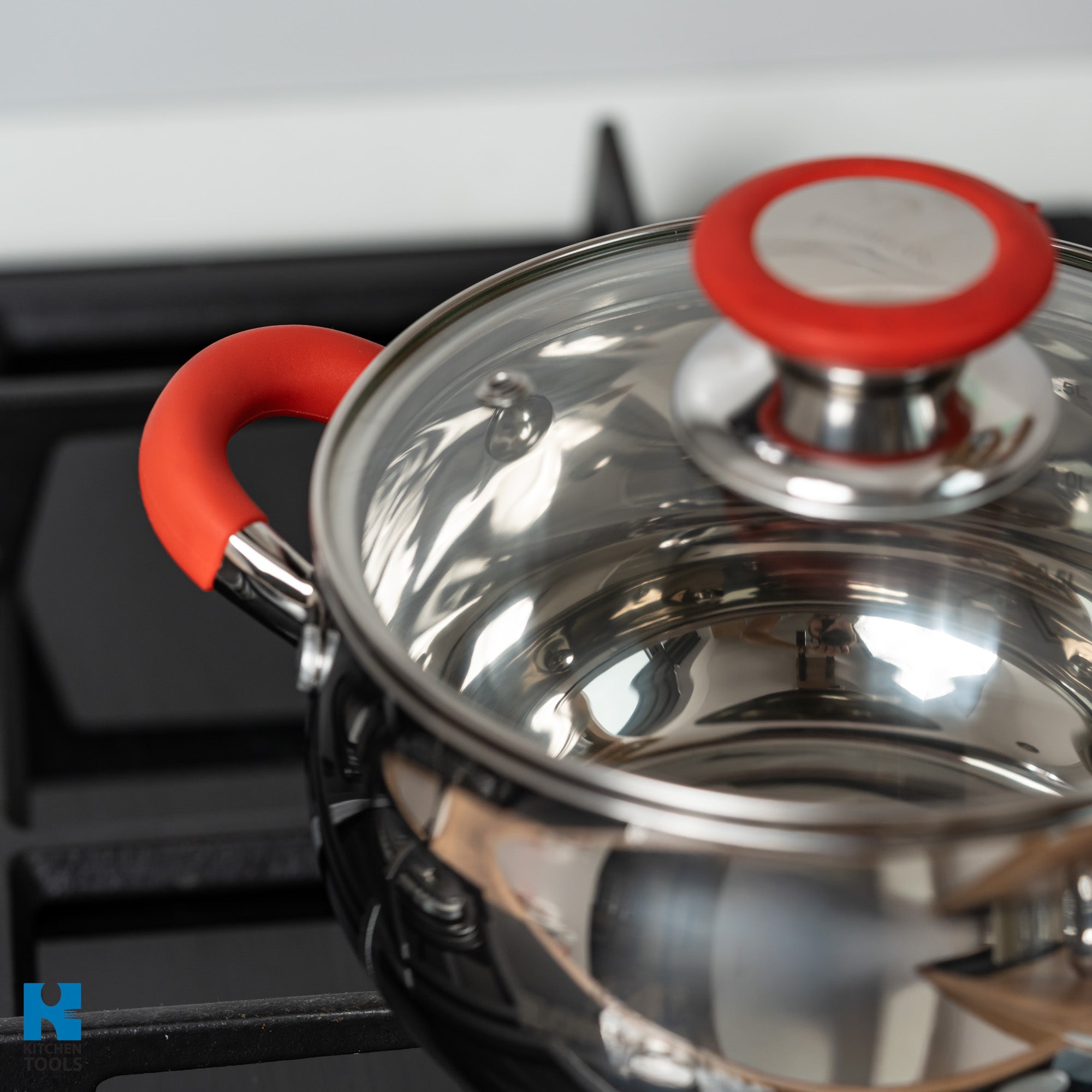 Cratita din inox 2.5l, 18x10.5cm, capac Sticla termorezistenta, Baza 5 straturi, Manere silicon