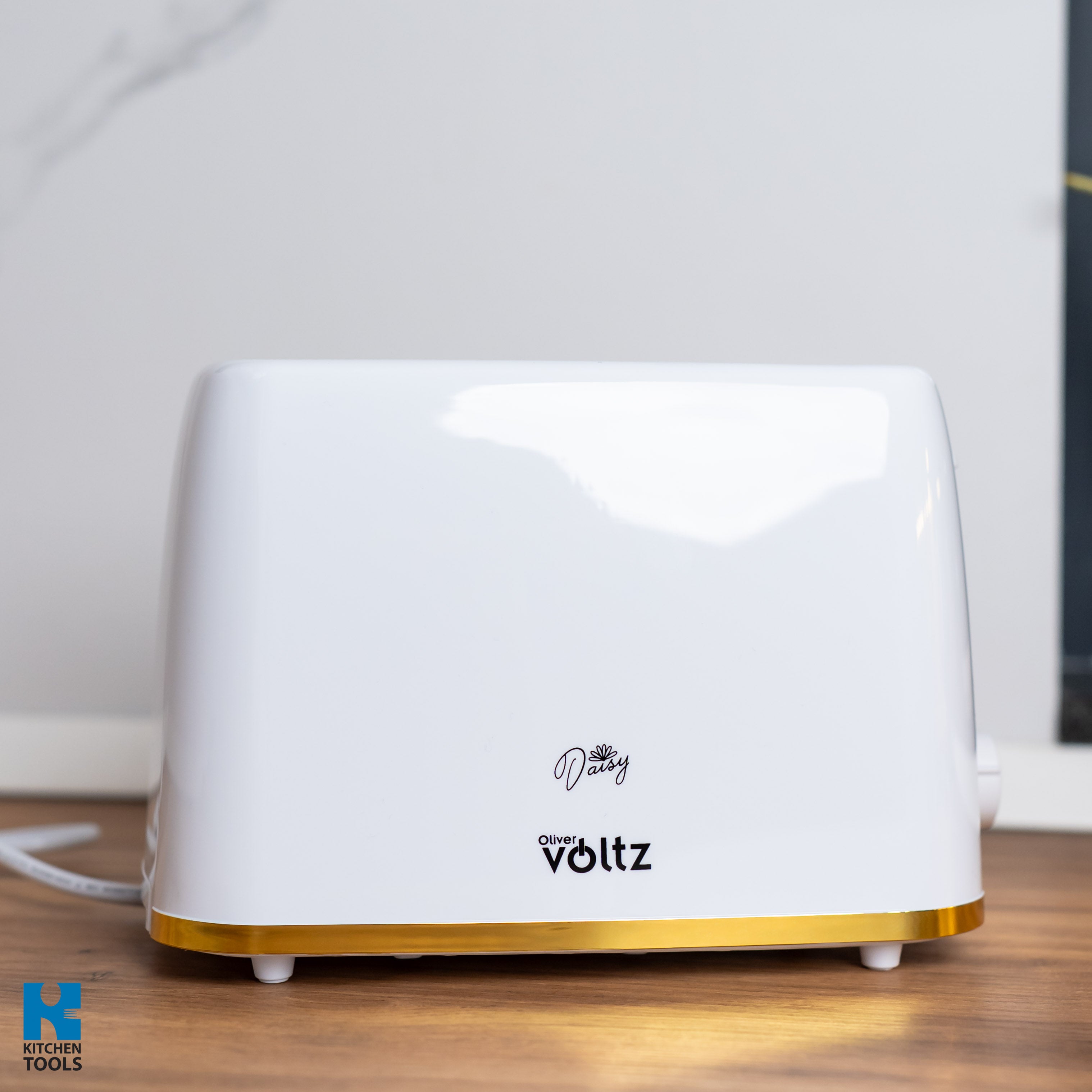 Prajitor de paine, 2 felii, 700W, 6 niveluri de prajire, tava firmituri, pop-up automat, Oliver Voltz Daisy, alb