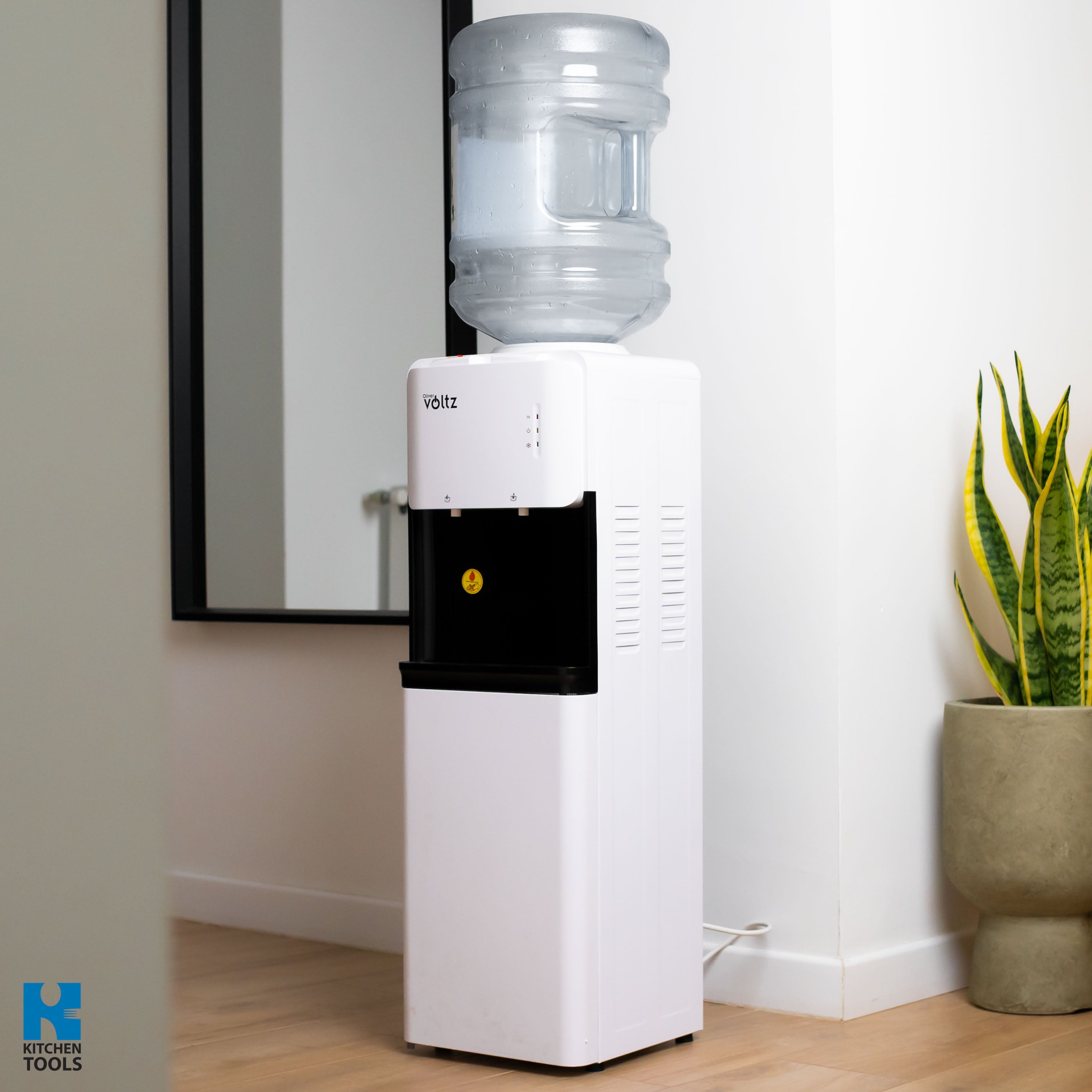 Dozator de apa, apa calda/rece, rezervor inox, temperatura 10°C-90°C, Oliver Voltz, alb