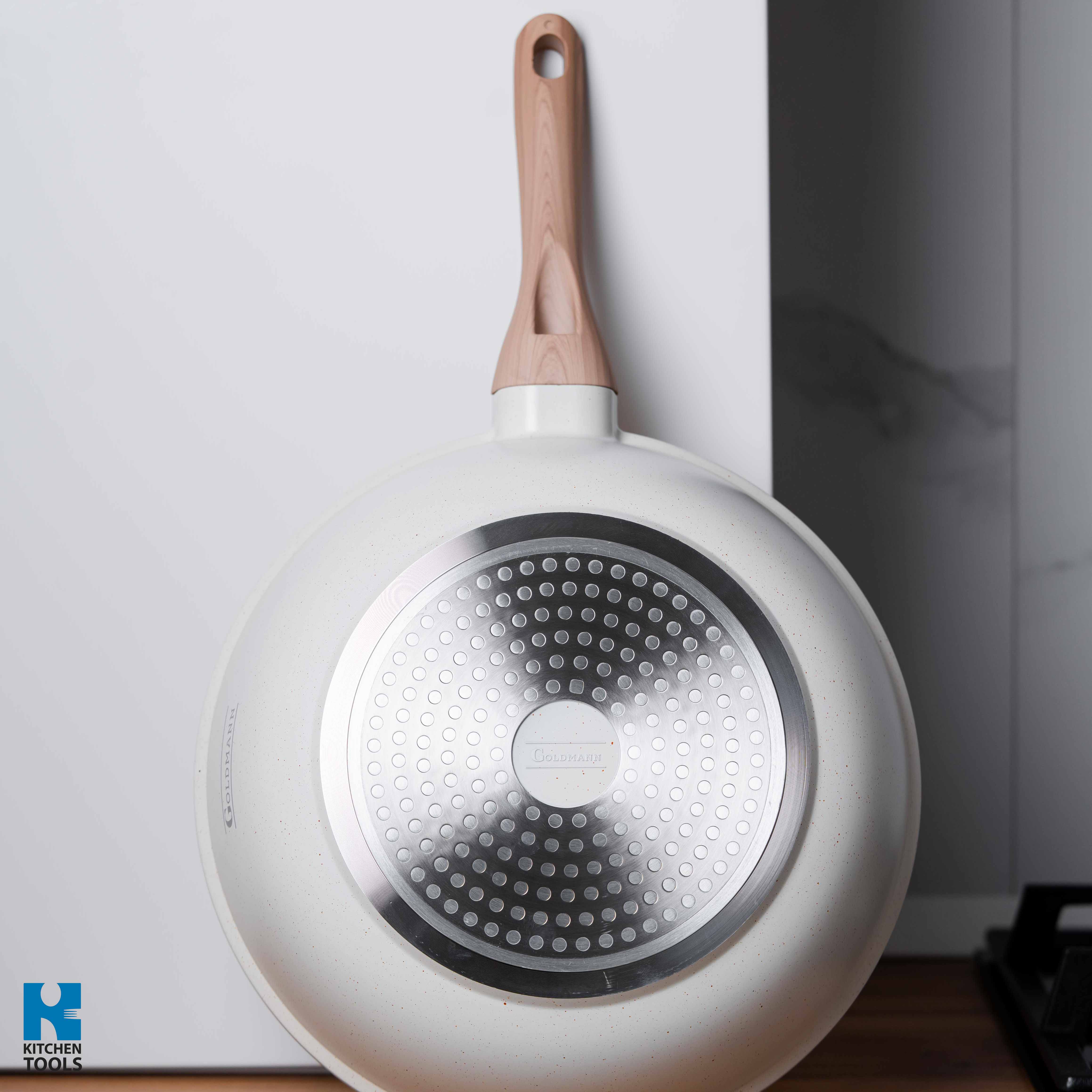 Tigaie Wok aluminiu turnat, 30x9.5 cm, Goldmann, capac termorezistent, acoperire ceramica, maner soft touch