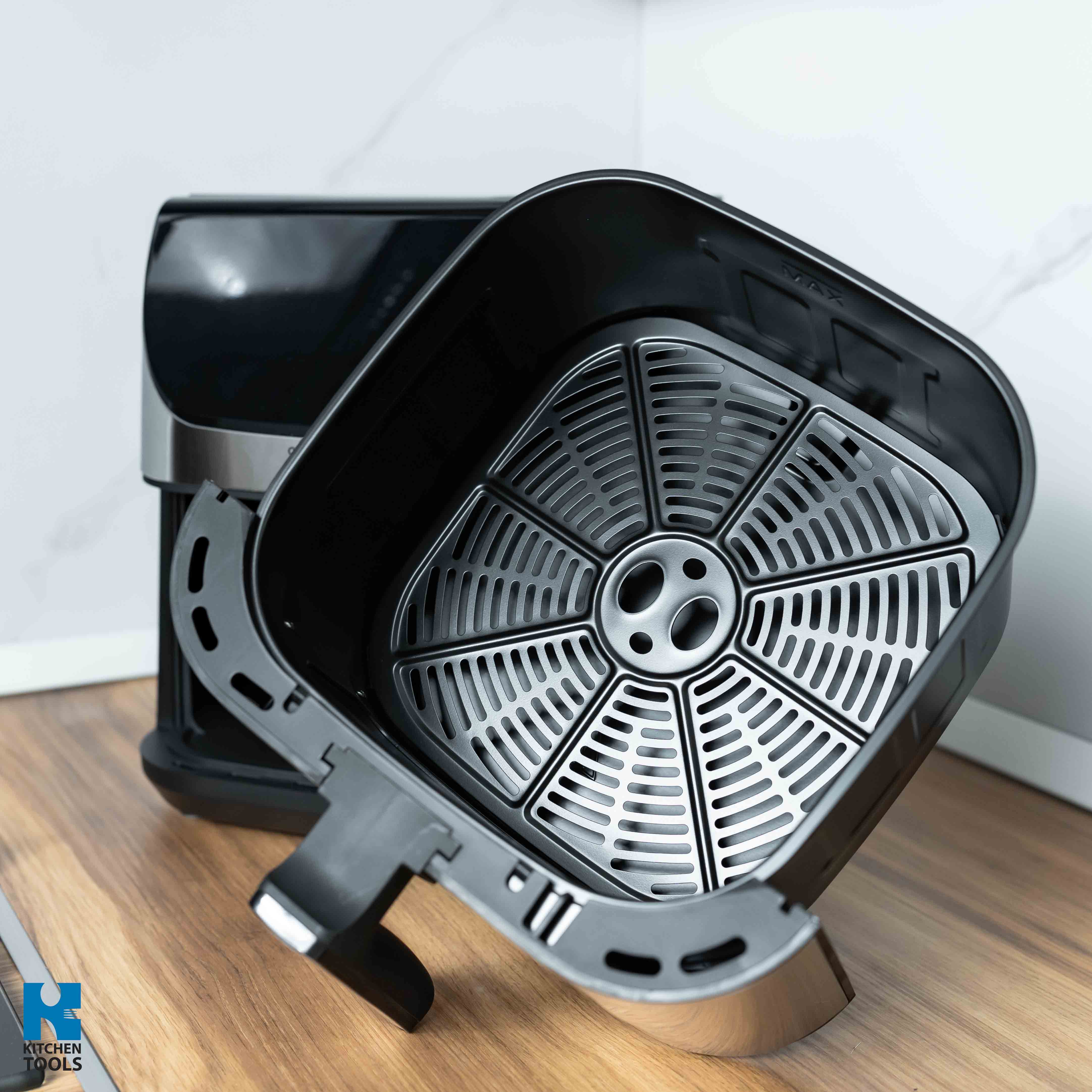 Friteuza cu aer cald Airfryer ClearView 12 in1, 1700W, 7 litri, 80°C - 200°C, timer 60 min, 12 programe, Oliver Voltz, negru