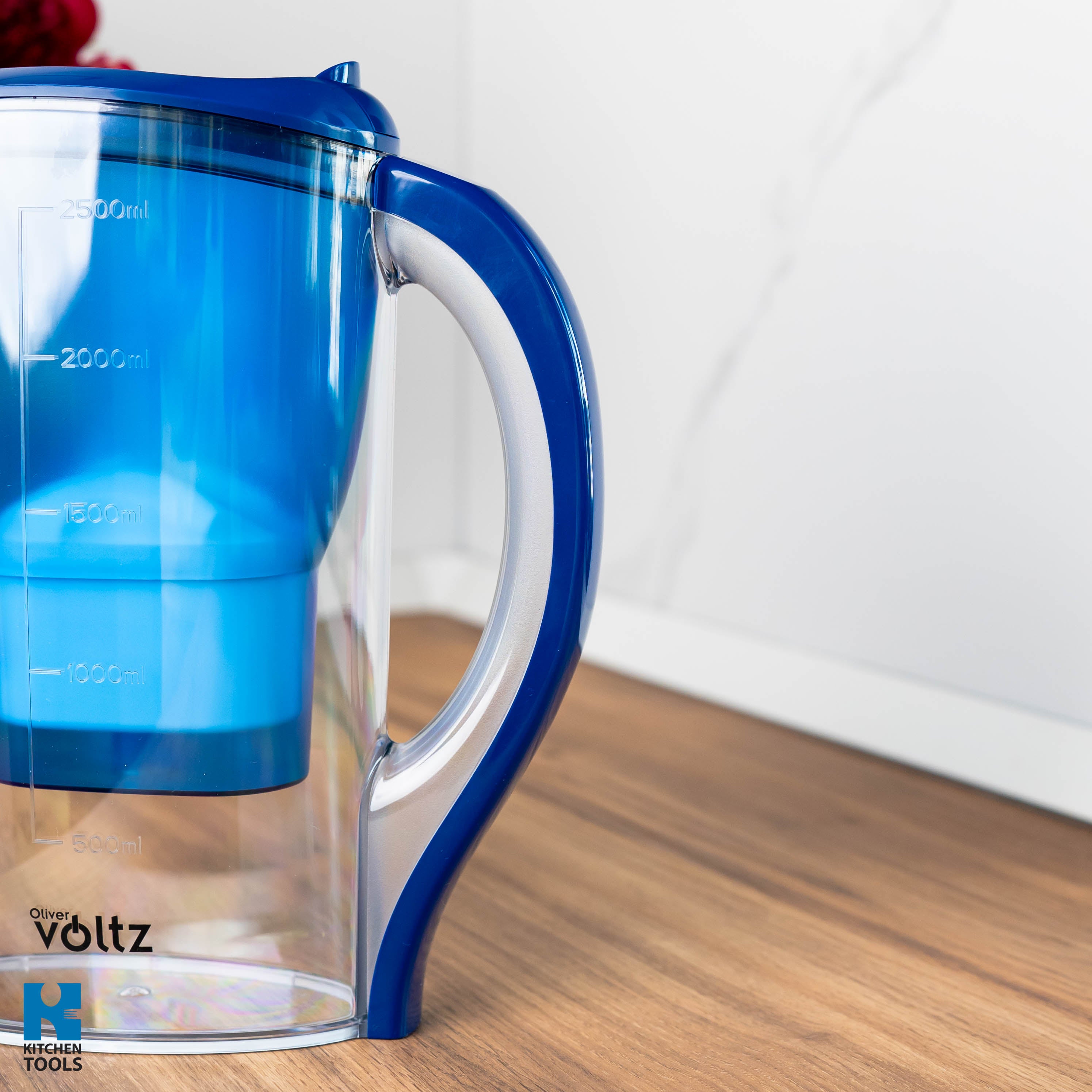 Cană filtrantă apă, capacitate 2.5 L, cu filtru rasina si carbon, indicator uzare filtru, Oliver Voltz