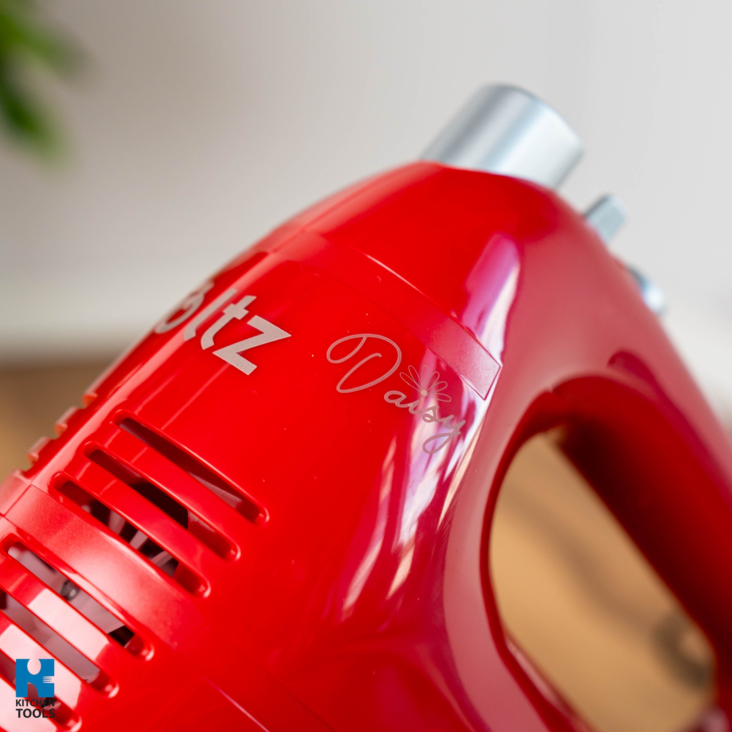 Mixer de mana, 500W, 6 viteze+Turbo, pornire lenta antistropire, 2 seturi accesorii, Oliver Voltz Daisy, rosu