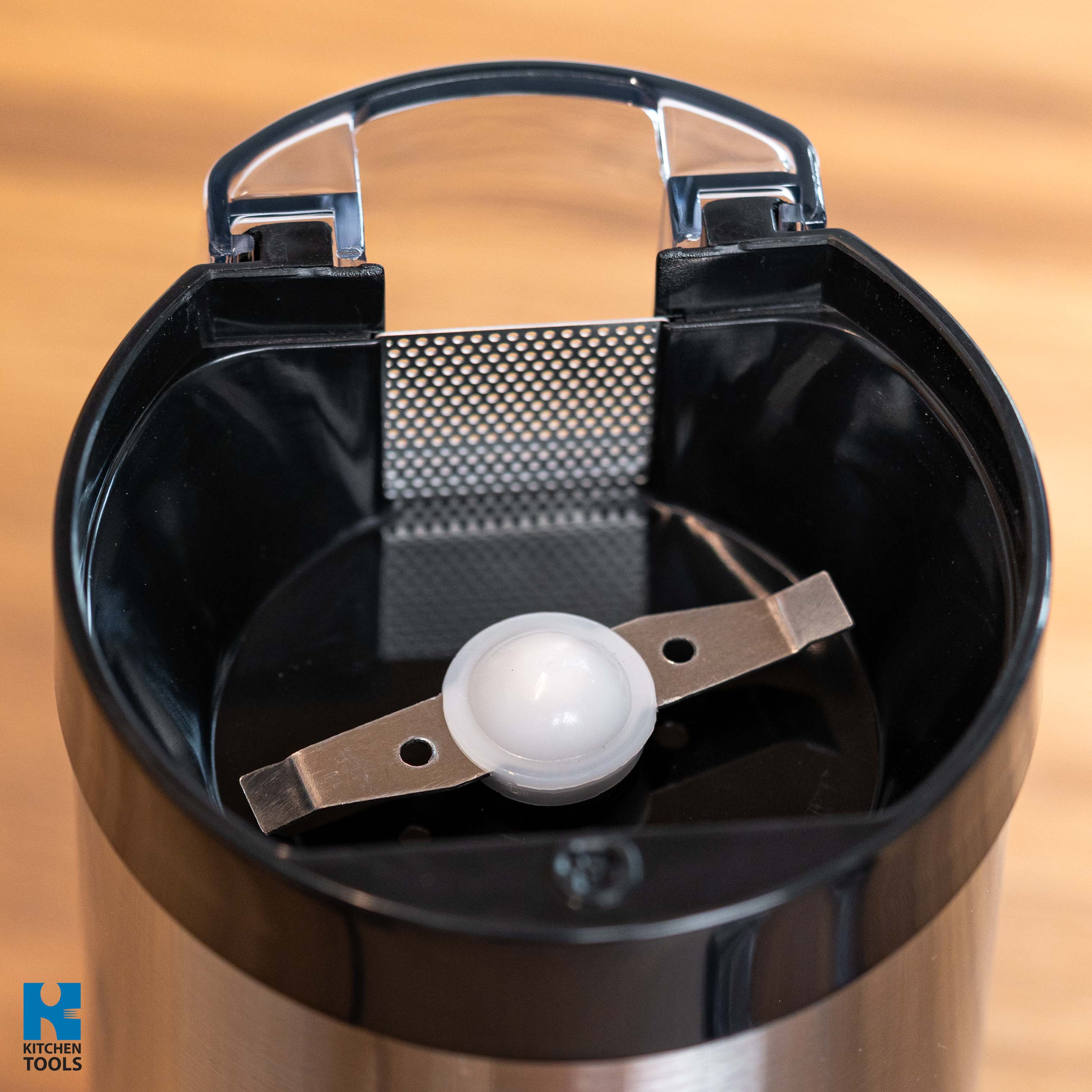 Rasnita electrica de cafea, 130W, recipient detasabil 50g, 2 site, carcasa inox, Oliver Voltz, negru