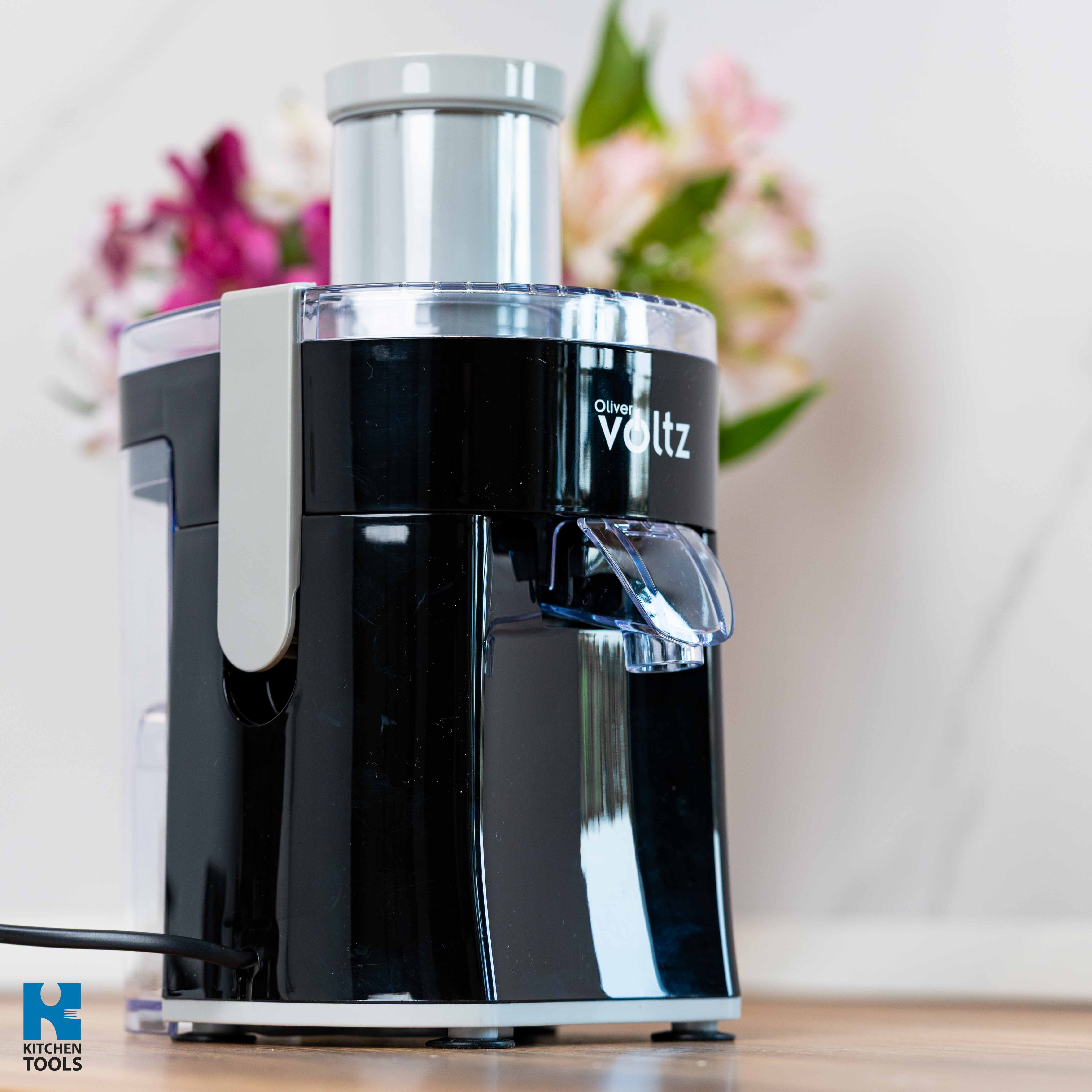 Storcator electric de fructe/legume, 400W, 600 ml, 2 viteze, sita metalica, Oliver Voltz, negru